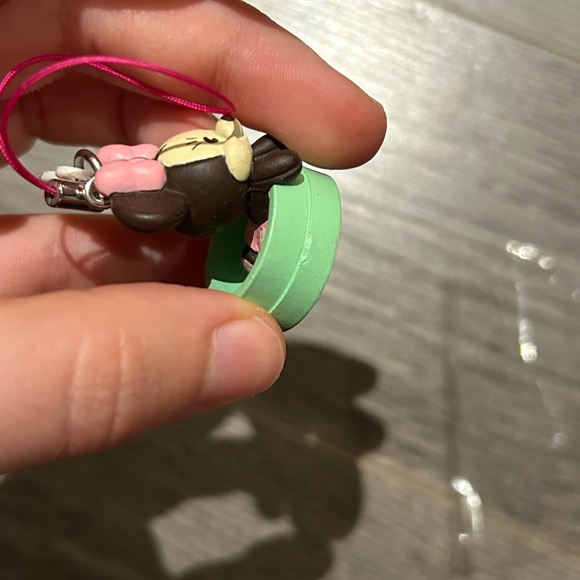 Dim sum minnie mouse phone charm - Picture 6 of 6
